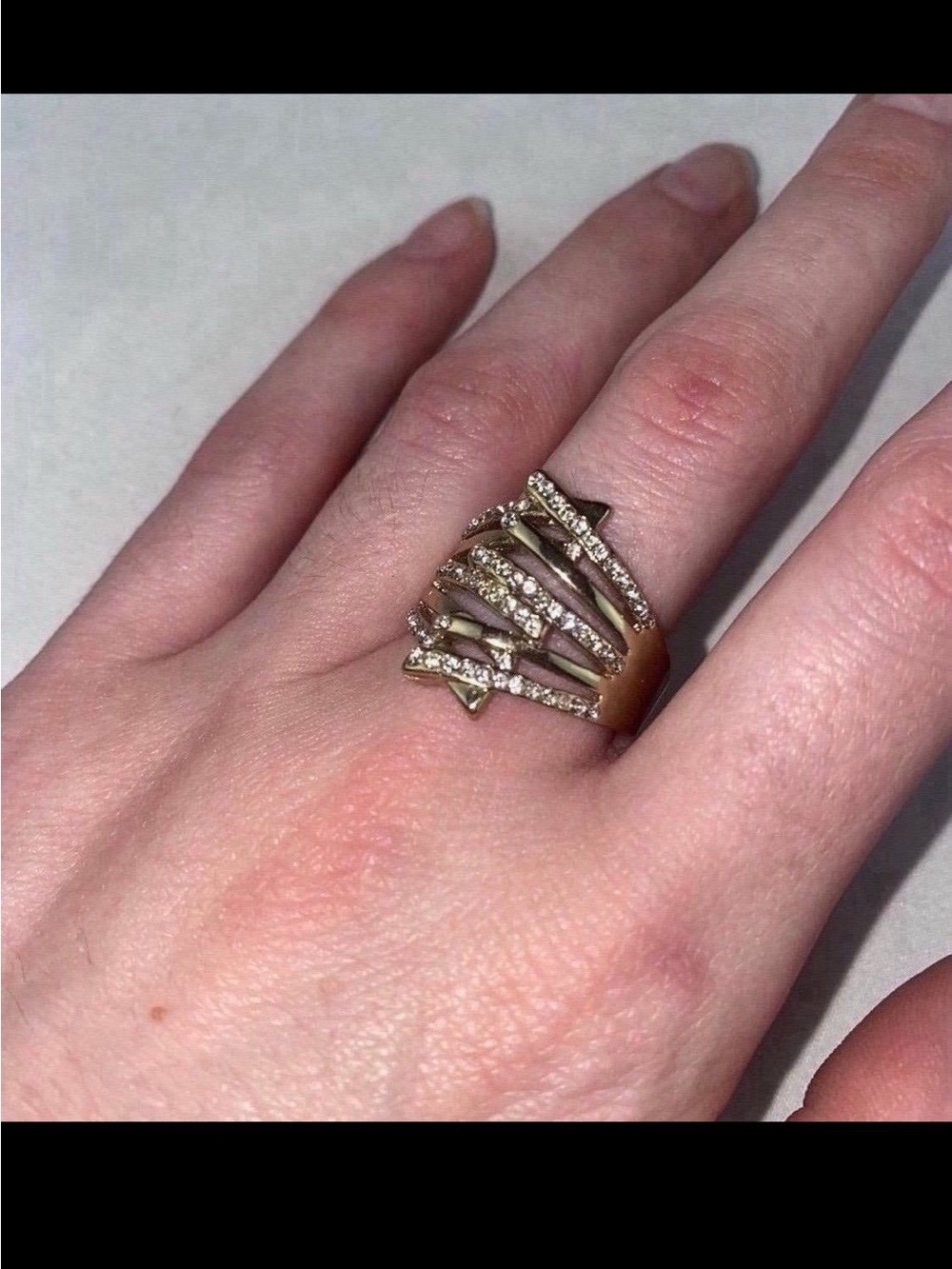 NEW Ring - Picture 2 of 8
